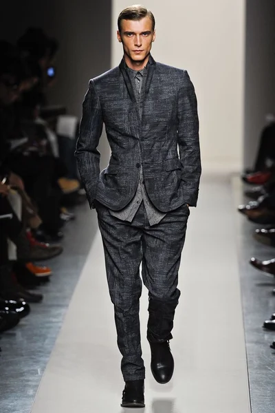 Look 5
